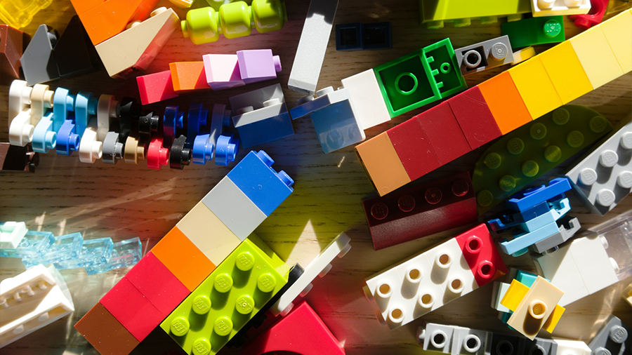 Bunte Lego-Steine